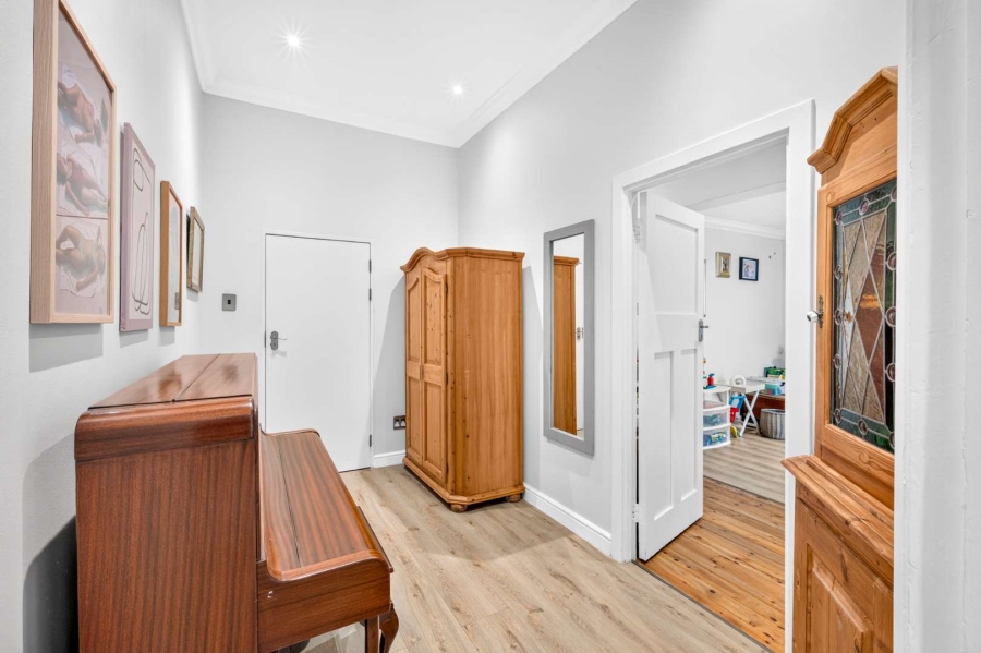 3 Bedroom Property for Sale in Rondebosch Western Cape